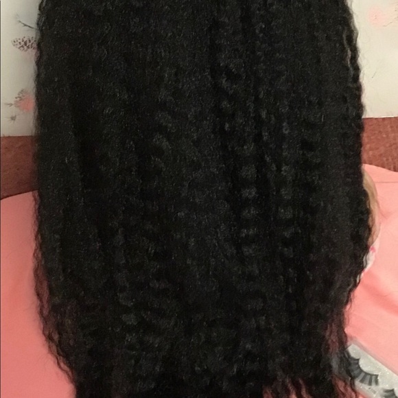 Non-Lace Kinky Synthetic Curly Wig Color Black Length Long - Picture 5 of 6